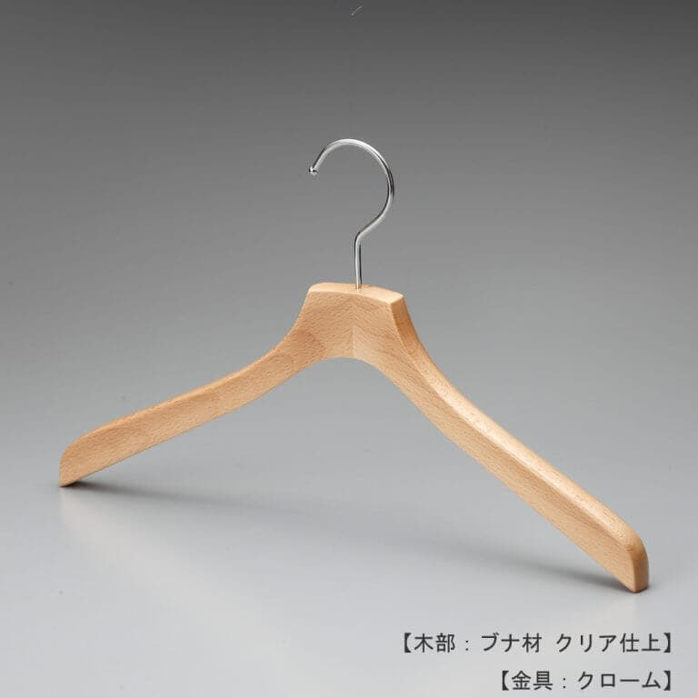 ●ハンガー正面画像
●型番:TY-34
●材質
木部:ブナ材 クリア半ツヤ仕上
金具:クロームメッキ(Cr)
●レディース・メンズサイズ
●トップス用
●形状:屈折型
●フェイス:平頭
●フック:回転式
●カジュアル系衣料用のハンガーとして代表的な形状です。屈折型の形と肩先の厚み18mm、この組み合わせが多種多様なトップスと展示数量のご要望にお応えしています。