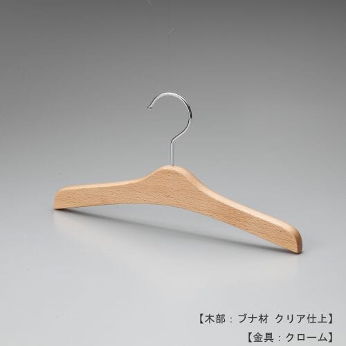 ハンガー正面画像/型番:TY-40/材質 木部:ブナ材 クリア半ツヤ仕上 金具:クロームメッキ(Cr)/ベビー・キッズ・トドラーサイズ/トップス用/形状:平肩型/フェイス:丸頭/フック:回転式