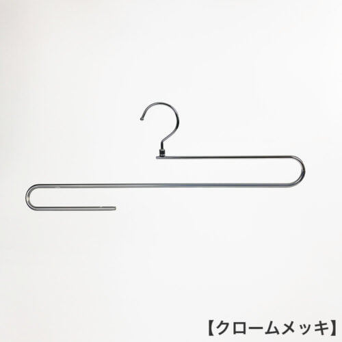 ●ハンガー正面画像 ●大判ストール用ハンガー(スベラーズハンガー) ●型番:SSH-400R -420●表面処理:クロームメッキ ●滑り止めコーティング加工付き ●材質:スチール製・塩化ビニール ●フック:回転 ●デザイン:大判のストールをきれいに掛けられるよう、また他のハンガーと掛けた時統一感があるようにワイドが一般的なメンズハンガーと同寸法の420mmとなっています。折り返し部分は手前にせり出す立体的な曲げとなっており、ストールにハンガー跡が付かない仕様です。