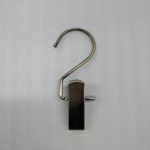 ●型番：SF21-NC-AG
●表面処理：アンティークゴールド
●素材：スチール製
●寸法：H140mm／W55mm／ワイヤー太さ4mm
●日本製